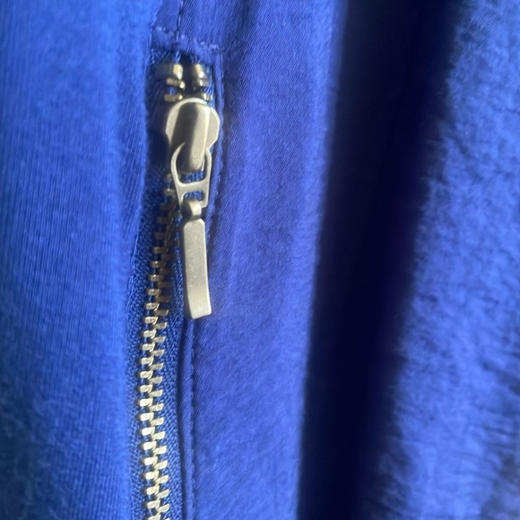 Chico’s Cobalt Blue Offset Asymmetrical Cardigan Sweater W/ Zipper Pockets XS - Picture 5 of 16